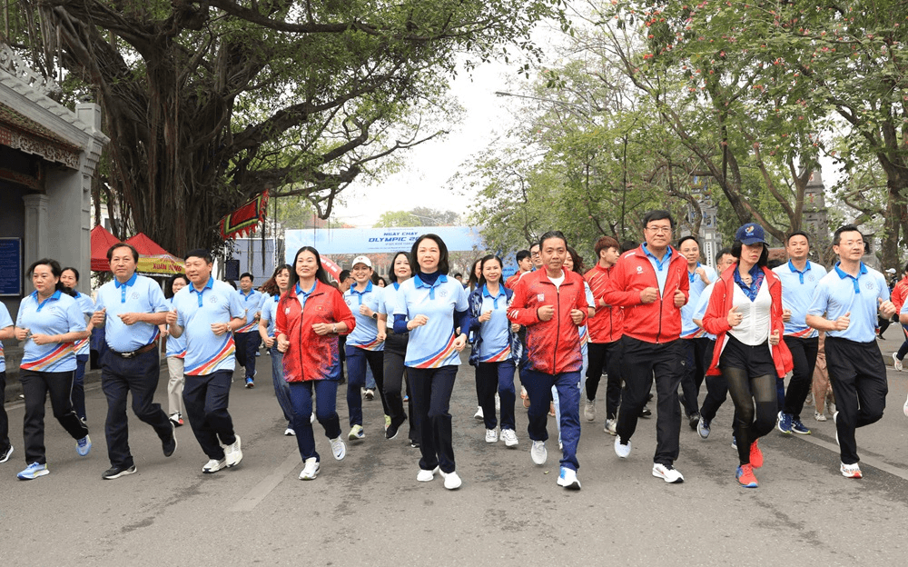Lan tỏa giá trị hòa bình qua những bước chạy