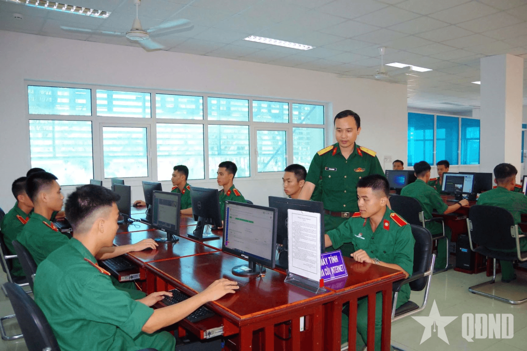 Ứng dụng hiệu quả công nghệ thông tin và chuyển đổi số