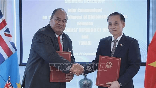 Việt Nam và Tuvalu thiết lập quan hệ ngoại giao