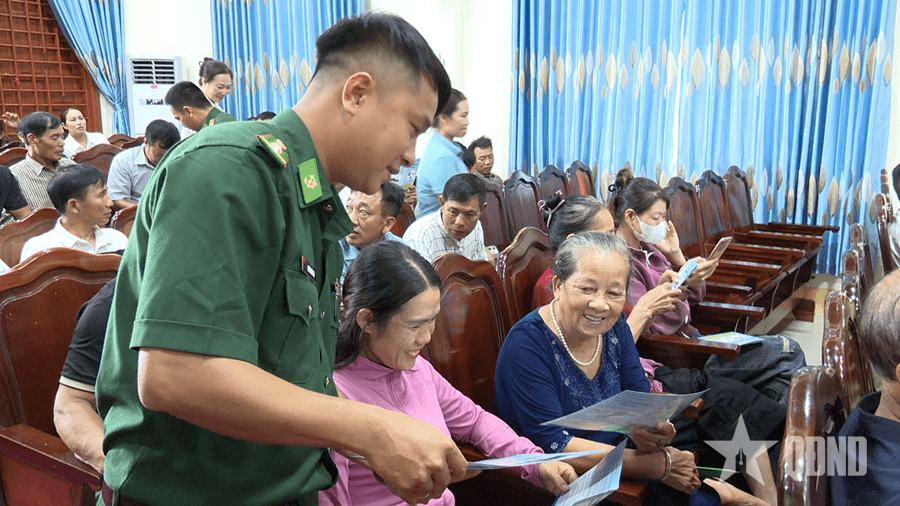 Hơn 200 ngư dân được tập huấn nâng cao kiến thức về phòng, ngừa ứng phó thiên tai và chống khai thác IUU