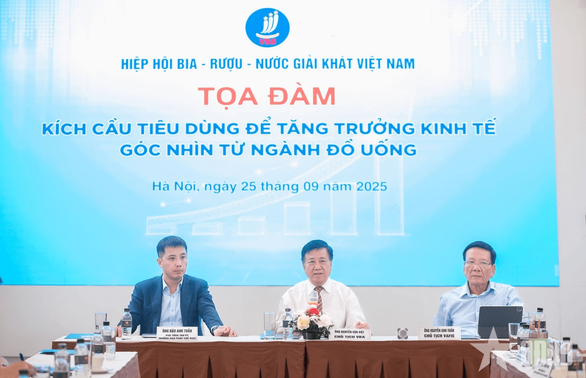 Hỗ trợ ngành đồ uống phục hồi trước thềm tăng thuế tiêu thụ đặc biệt