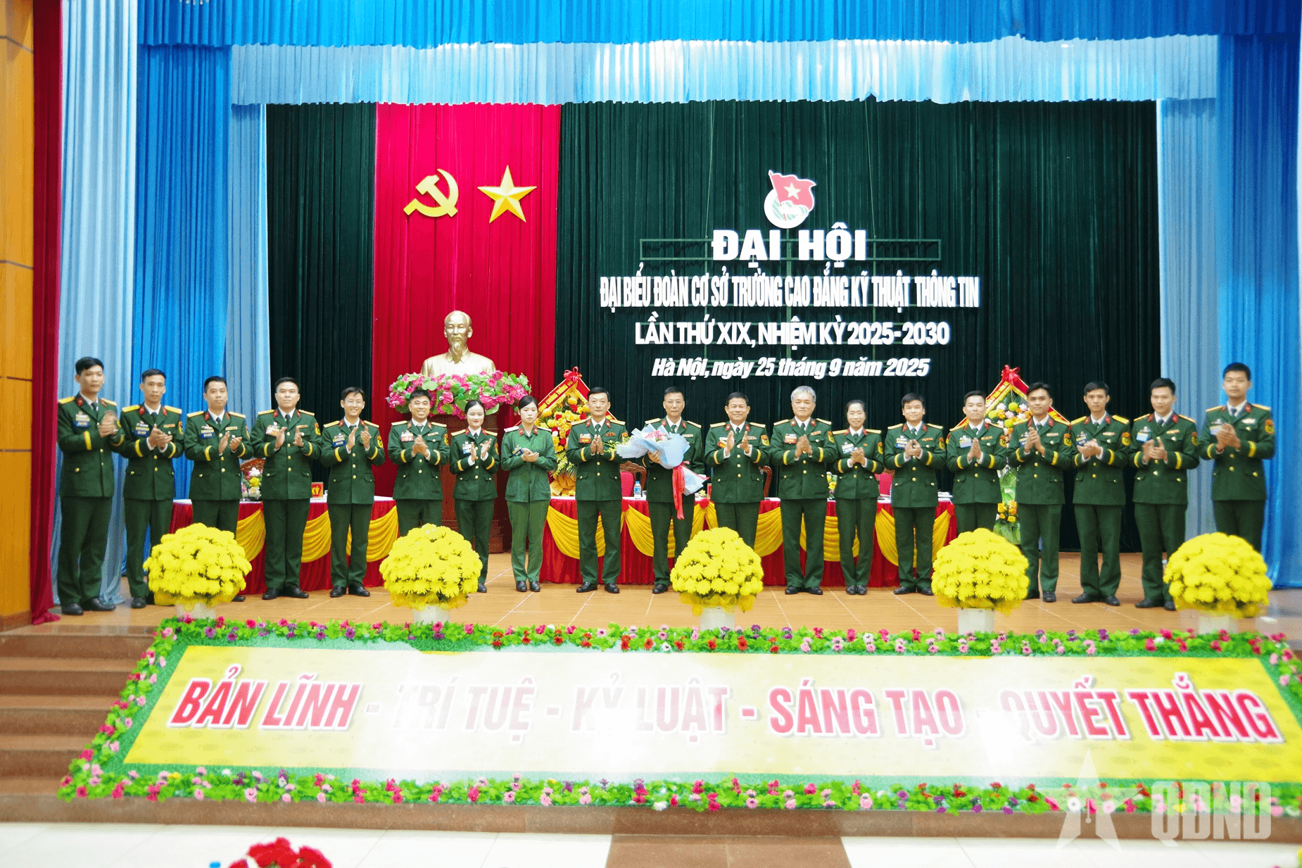 Đoàn cơ sở Trường Cao đẳng Kỹ thuật thông tin tổ chức thành công Đại hội đại biểu lần thứ XIX