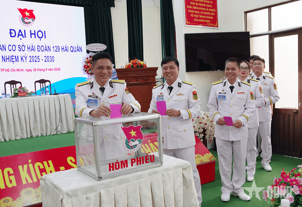 Tuổi trẻ Hải đoàn 129 xung kích, sáng tạo, nỗ lực cống hiến