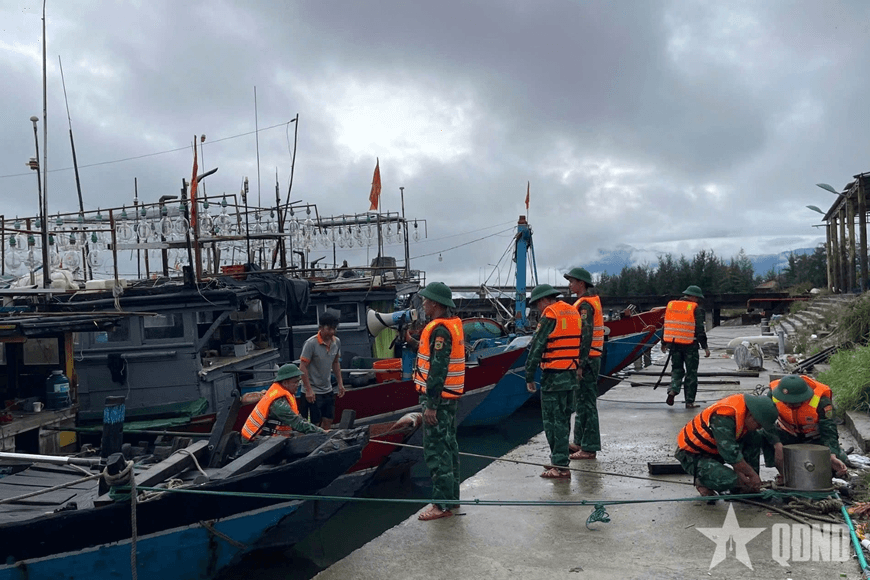 Bão số 10 duy trì tốc độ 30-35 km/giờ, tối ngày 27 đến 29-9 mưa to đến rất to từ Thanh Hóa đến Quảng Trị