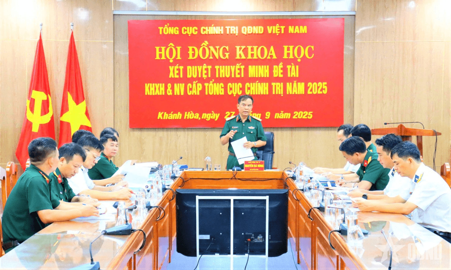 Hội đồng khoa học xét duyệt thuyết minh 9 đề tài cấp Tổng cục Chính trị