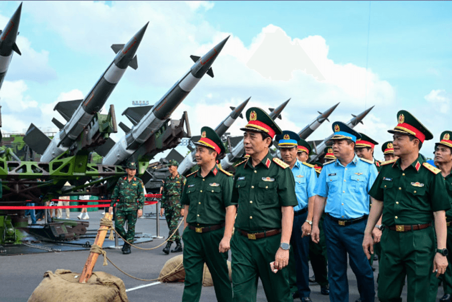 Xây dựng Quân đội vững mạnh toàn diện "mẫu mực, tiêu biểu" trong kỷ nguyên mới