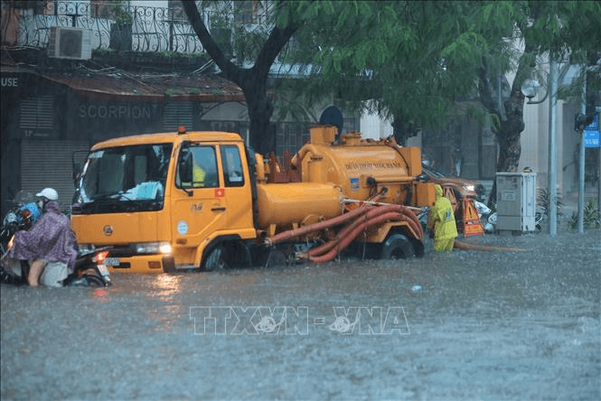 Thời tiết hôm nay (1-10): Nhiều khu vực tiếp tục có mưa vừa, mưa to, cục bộ có nơi mưa rất to