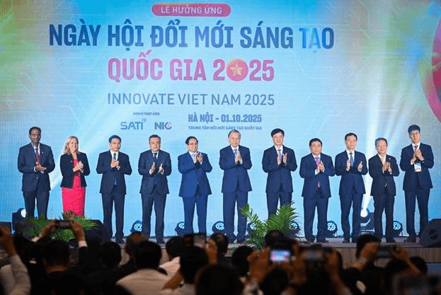 Tiếp tục đẩy mạnh ứng dụng AI, “siêu cảng” Việt Nam SuperPort™ của T&T Group gây ấn tượng mạnh tại VIIE 2025