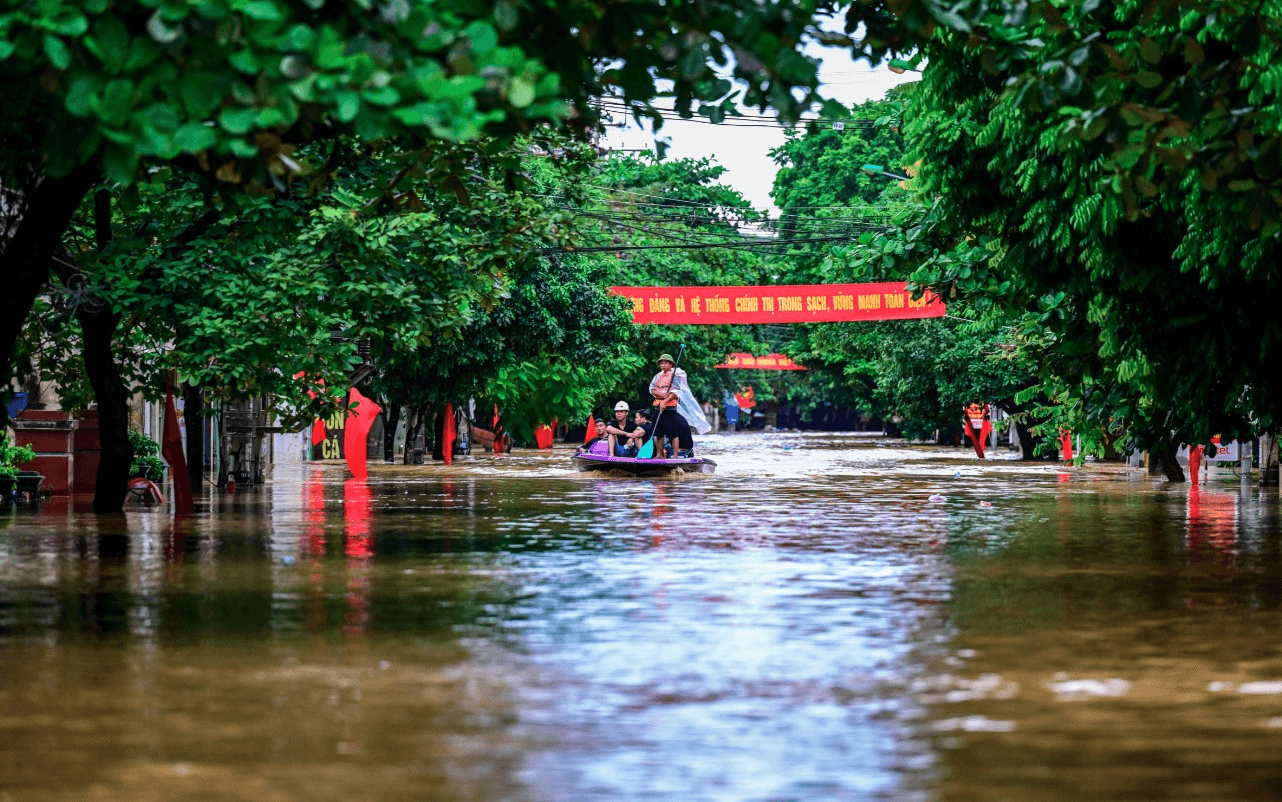 Lũ, sạt lở ở đường lên các danh lam thắng cảnh, Lào Cai tạm ngừng tour du lịch