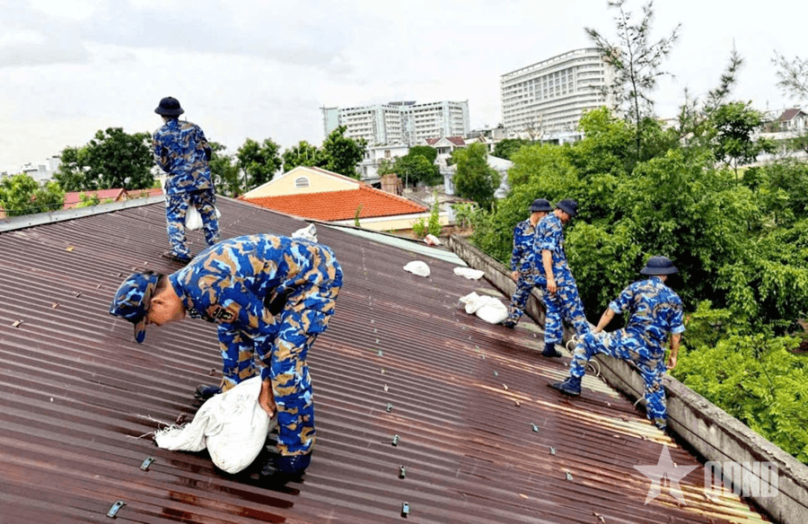 Bộ tư lệnh Quân chủng Hải quân chỉ đạo các đơn vị chủ động phòng, chống bão MATMO