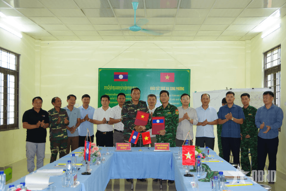 Điện Biên: Hội đàm, khảo sát thực địa song phương