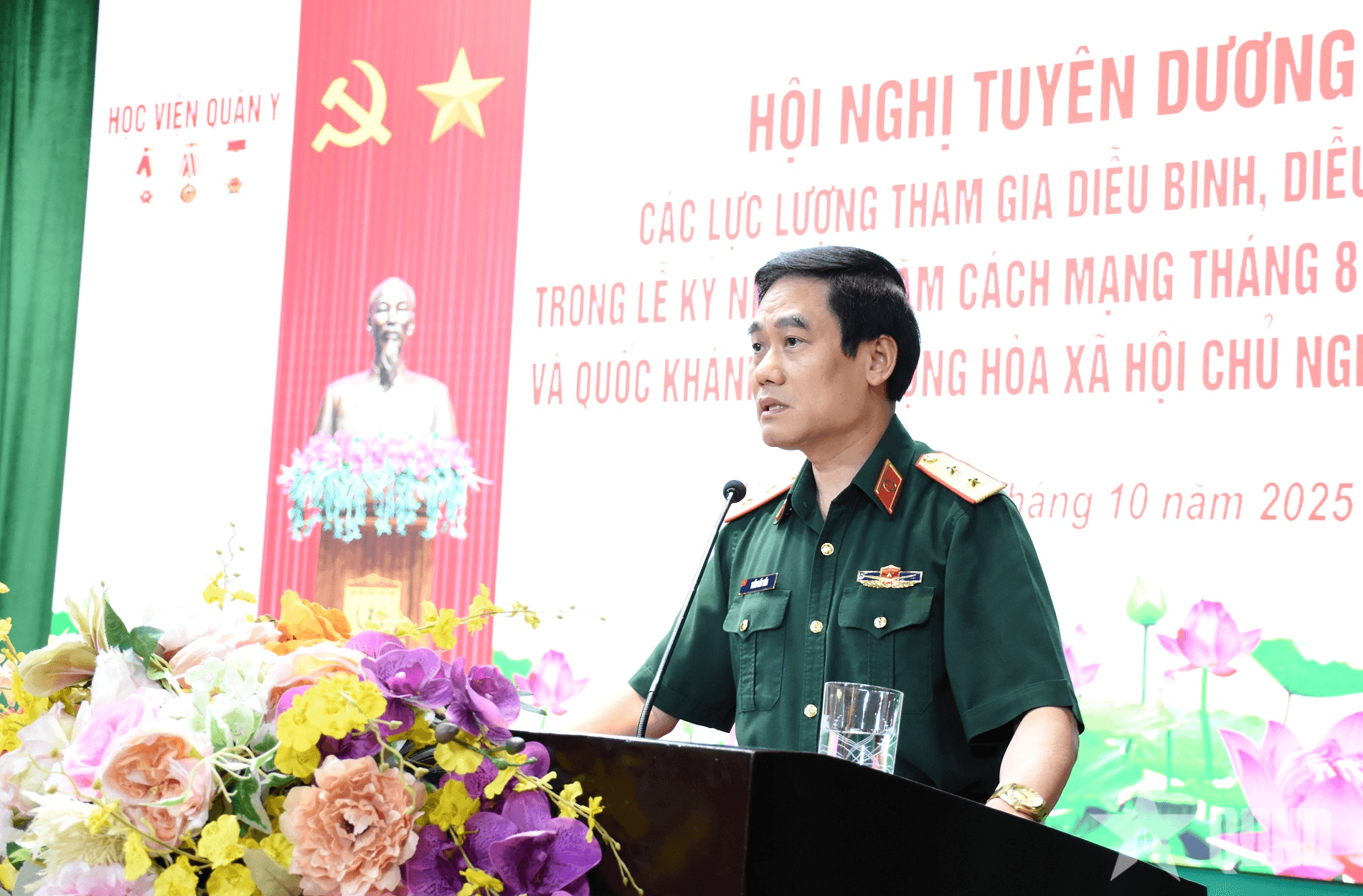 Học viện Quân y tuyên dương lực lượng tham gia diễu binh, diễu hành