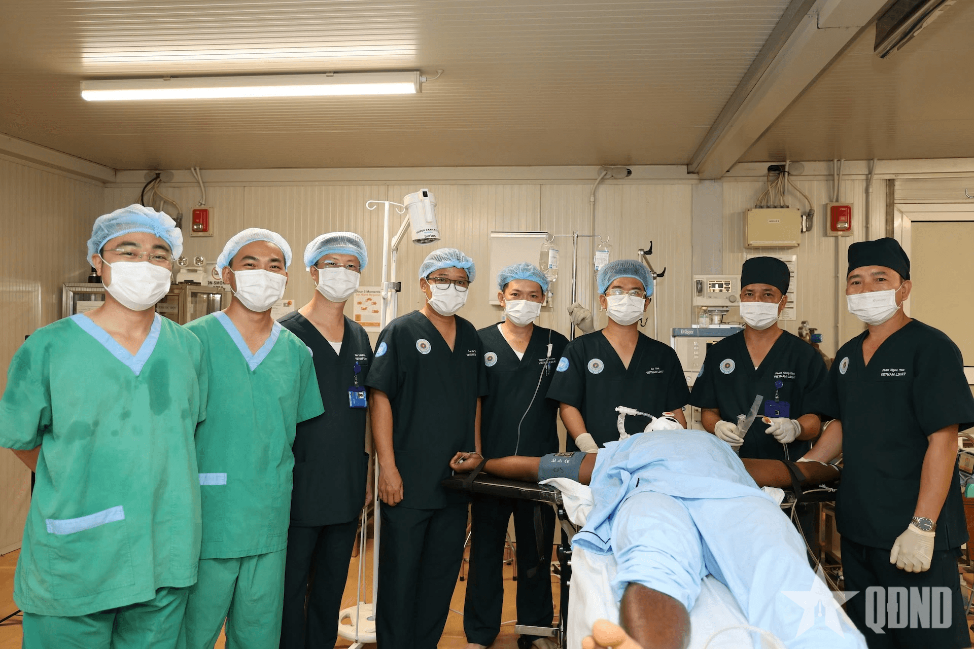 Bệnh viện dã chiến cấp 2 số 7 ​thực hiện thành công ca phẫu thuật cấp cứu đầu tiên