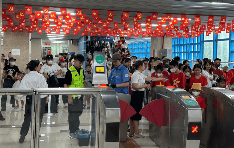 Thử nghiệm sử dụng vé tuần trên ứng dụng di động “Hà Nội Metro”