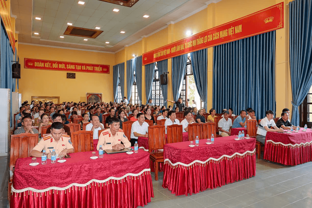 Hà Nội: Tập huấn an toàn giao thông đường thủy tại Khu di tích Chùa Hương