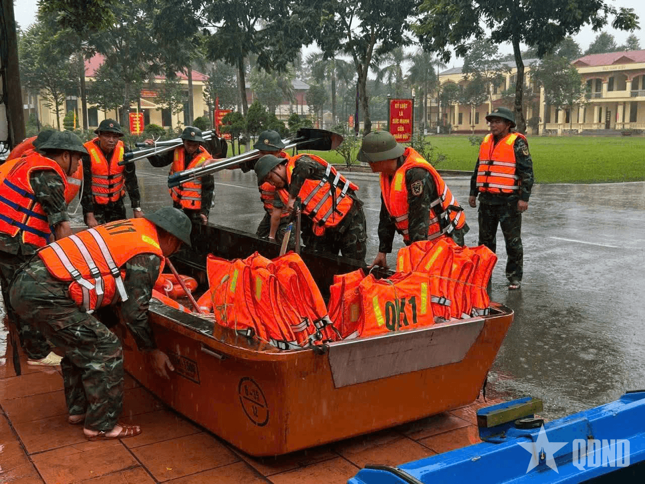 Bộ CHQS tỉnh Thái Nguyên chủ động ứng phó với hoàn lưu bão số 11