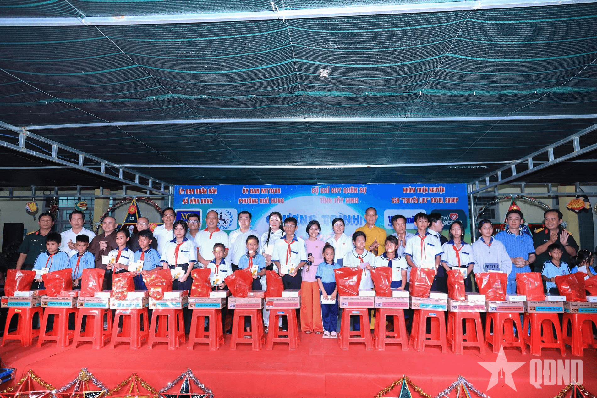 Mùa Trung thu lan tỏa yêu thương
