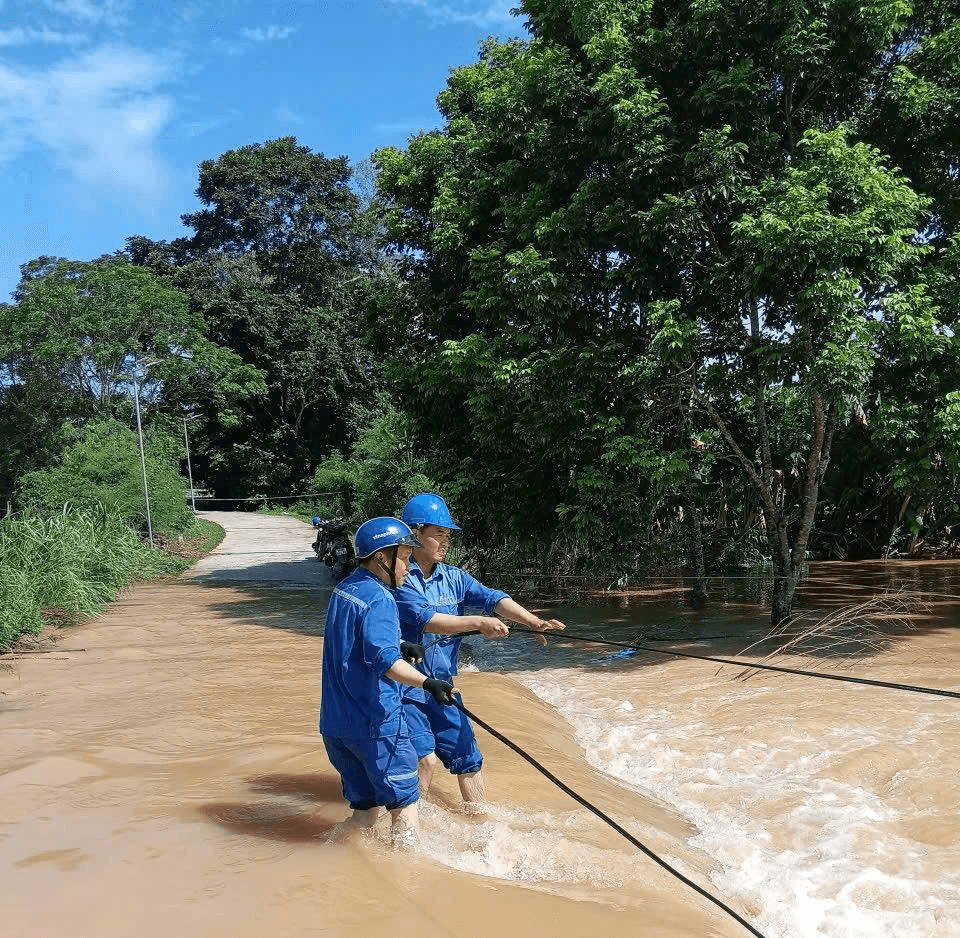 Mạng lưới và dịch vụ của VNPT tại các tỉnh chịu ảnh hưởng của bão cơ bản đảm bảo