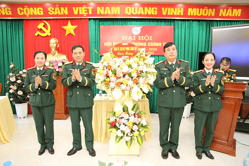 Hội Phụ nữ Phòng Chính trị (Học viện Chính trị) xây dựng người phụ nữ “4 tốt”