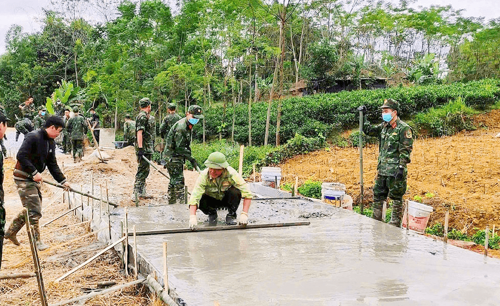 Hành quân về với nhân dân