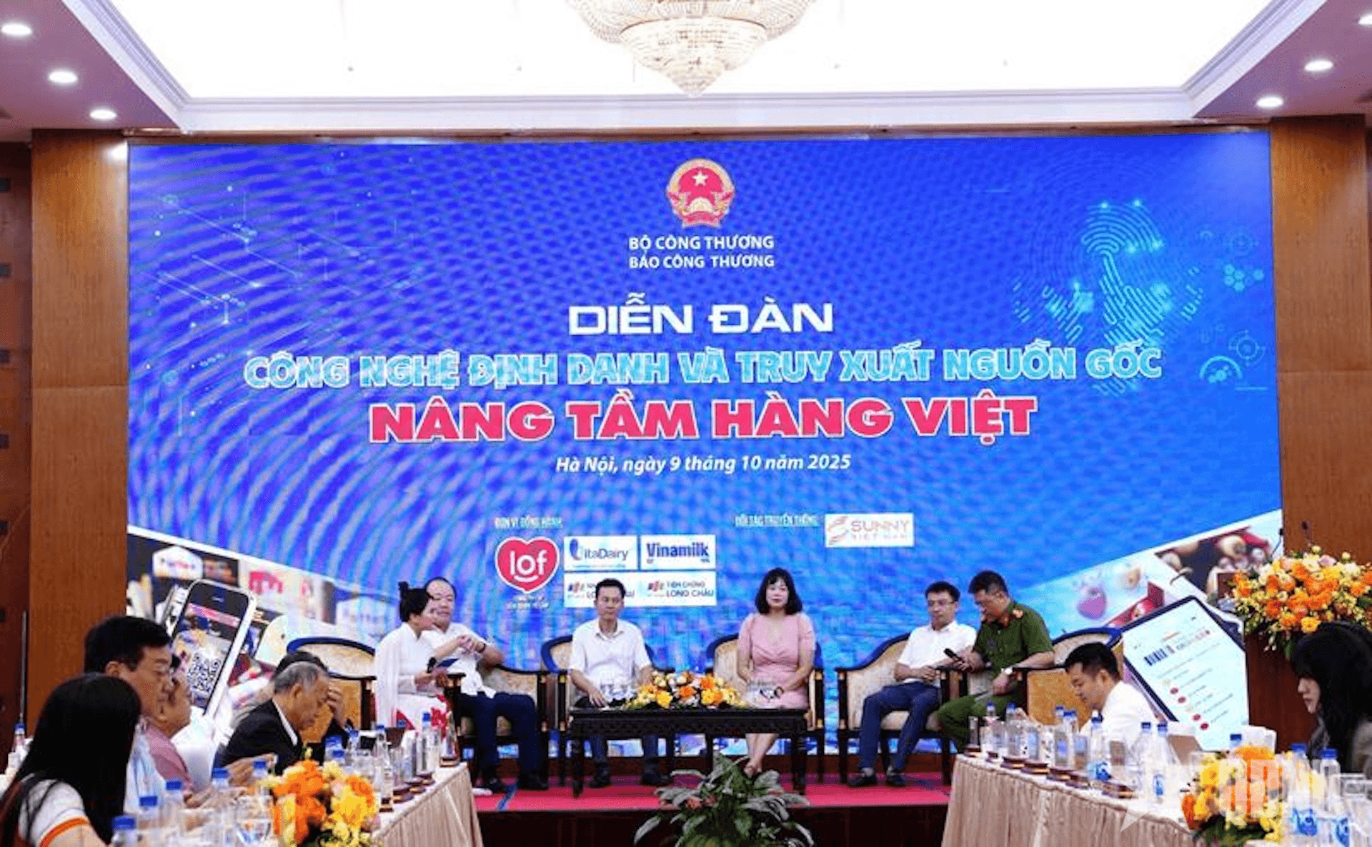 Công nghệ định danh và truy xuất nguồn gốc: “Hộ chiếu minh bạch” cho hàng Việt