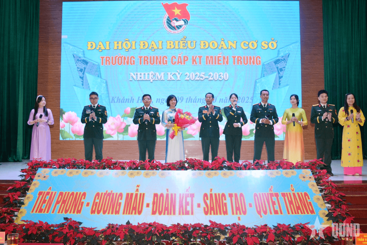 Cán bộ, đoàn viên Trường Trung cấp Kỹ thuật miền Trung thi đua dạy tốt, học tốt