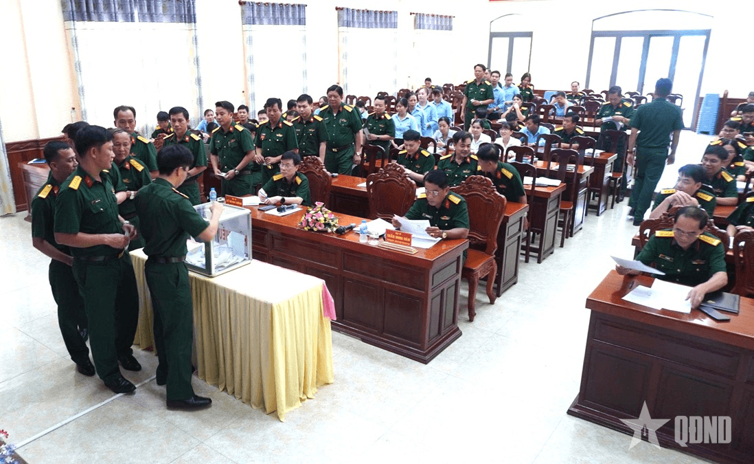 Bệnh viện Quân y 120 (Cục Hậu cần - Kỹ thuật Quân khu 9): Chung tay ủng hộ đồng bào bị thiên tai