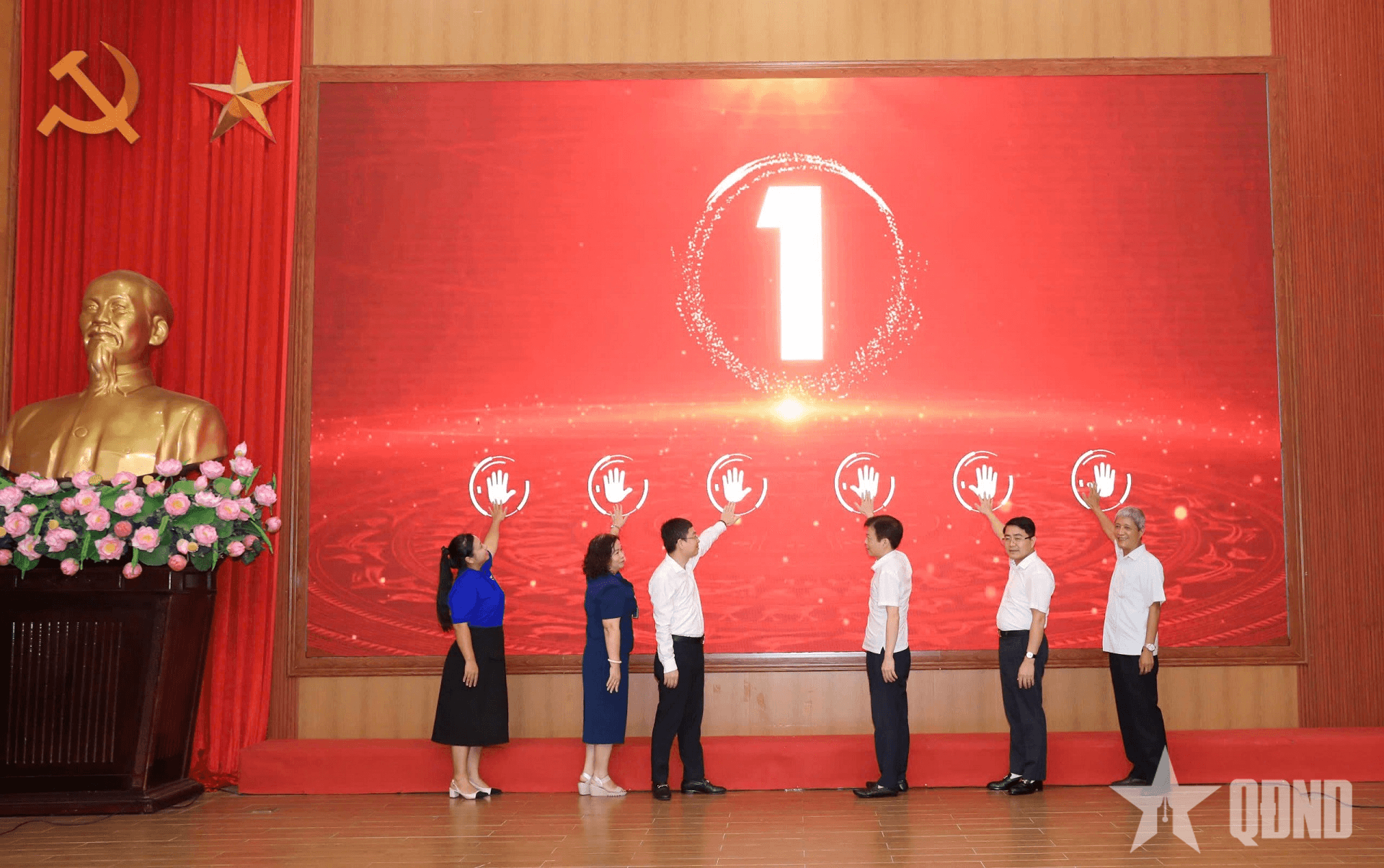 Tây Hồ hưởng ứng Ngày Chuyển đổi số Quốc gia