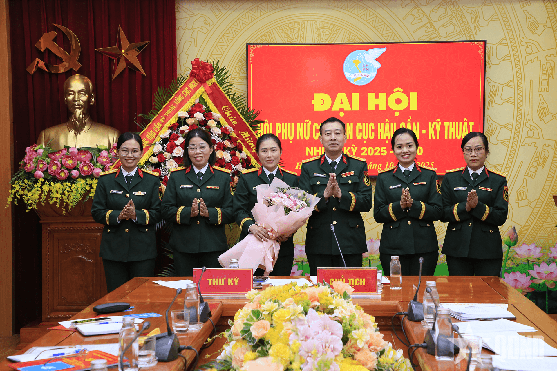 Gắn các phong trào phụ nữ với nhiệm vụ chính trị trung tâm