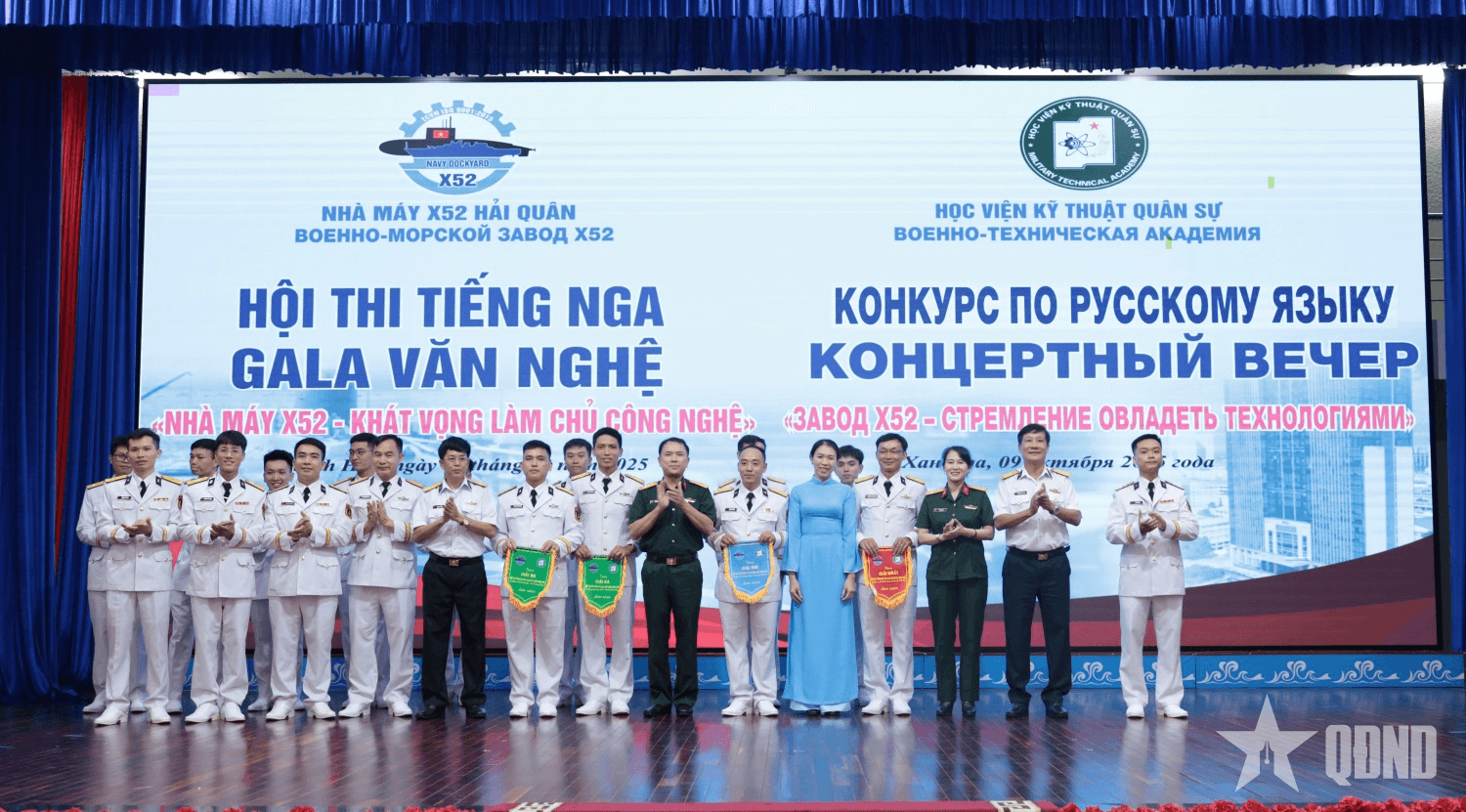 Nhà máy X52 bế giảng khóa đào tạo, bồi dưỡng tiếng Nga năm 2025