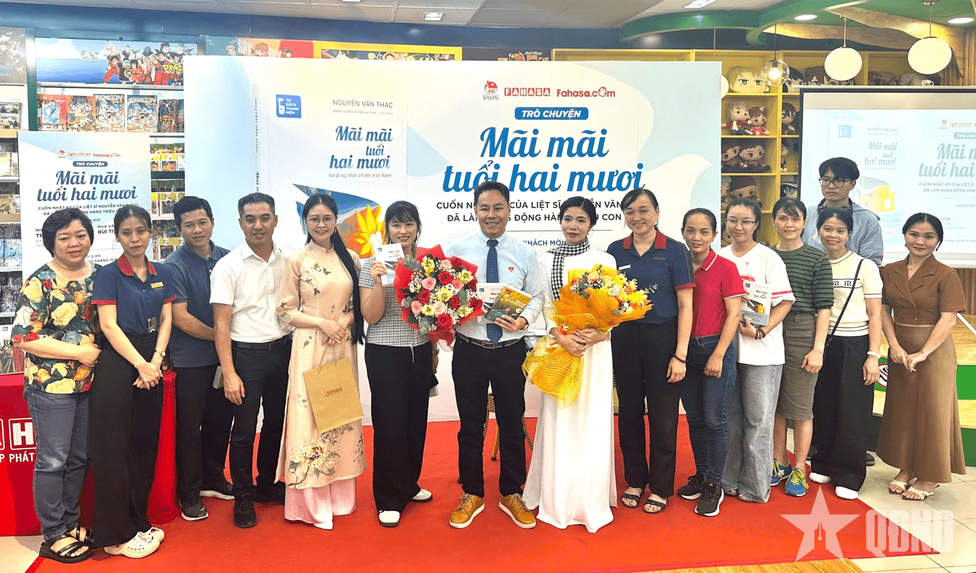 Trò chuyện về ấn phẩm “Mãi mãi tuổi hai mươi”