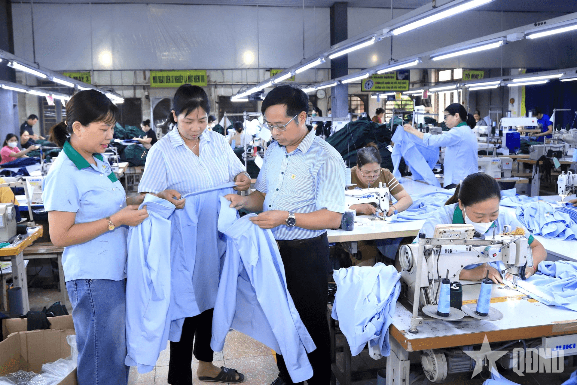 Công ty Cổ phần X20: Những đường kim nối liền tình quân dân
