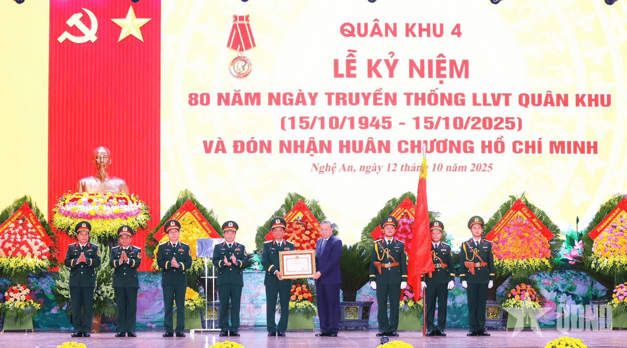 Tổng Bí thư Tô Lâm dự Lễ kỷ niệm 80 năm Ngày truyền thống Lực lượng vũ trang Quân khu 4