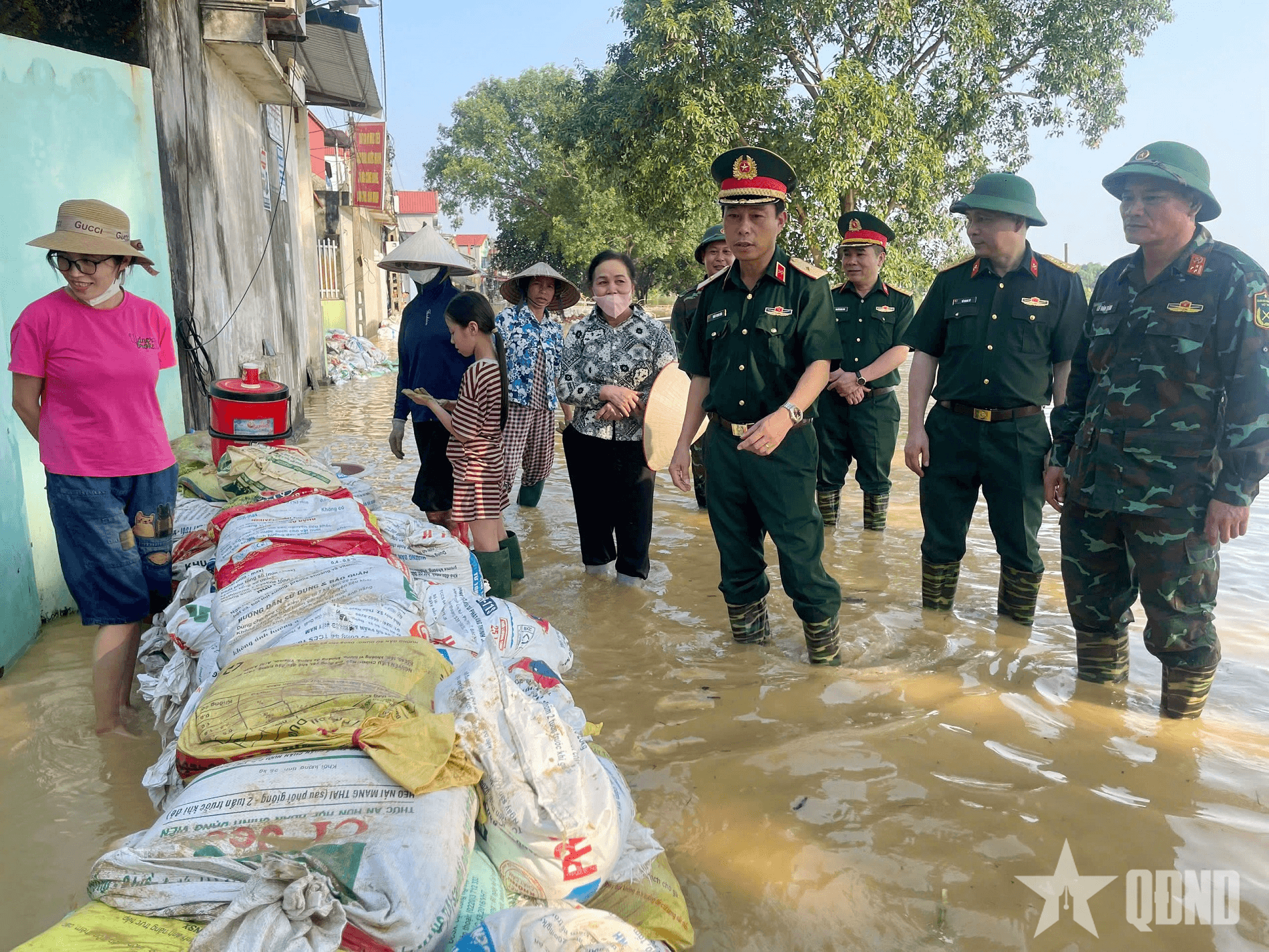 Lữ đoàn công binh 229 hoàn thành xuất sắc nhiệm vụ giúp dân khắc phục hậu quả mưa lũ