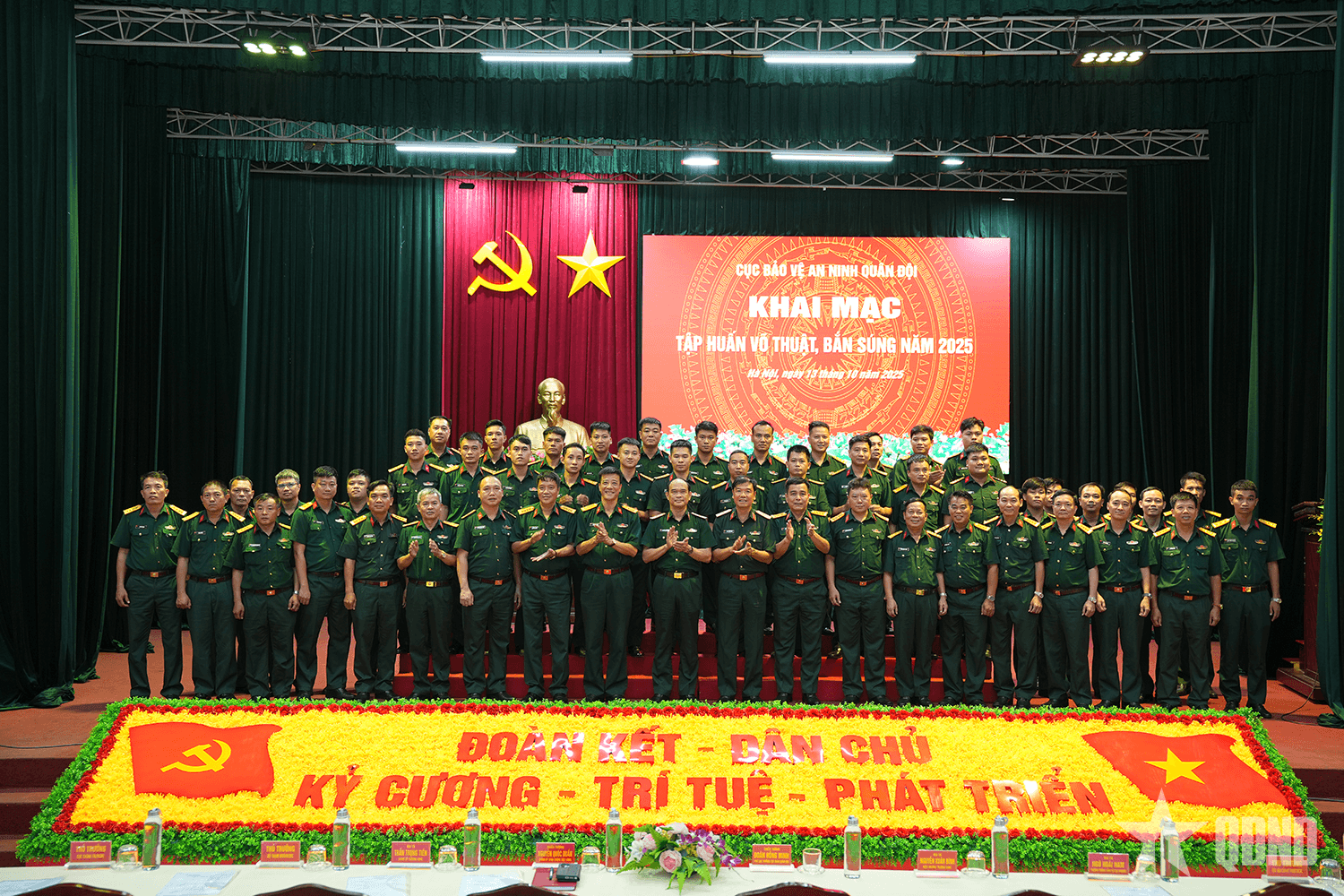 Cục Bảo vệ An ninh Quân đội khai mạc tập huấn võ thuật, bắn súng năm 2025
