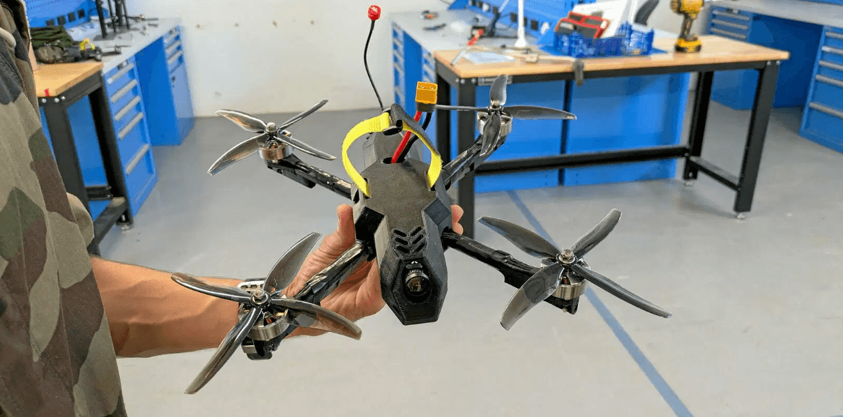 Cơ sở huấn luyện “sát thủ” diệt UAV của Quân đội Pháp