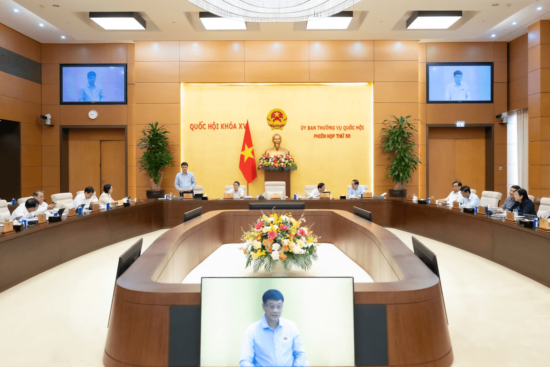 Phiên họp thứ 50 của Ủy ban Thường vụ Quốc hội: Tháo gỡ khó khăn, vướng mắc trong hoạt động kinh doanh bảo hiểm