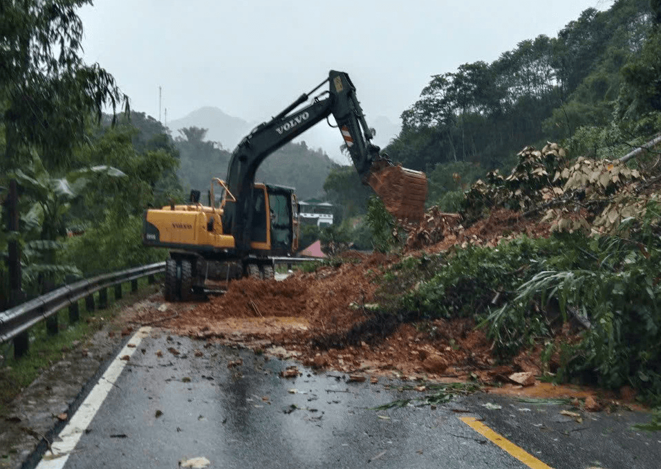 Đề xuất hỗ trợ hơn 636 tỷ đồng khắc phục hậu quả thiên tai trên các tuyến quốc lộ