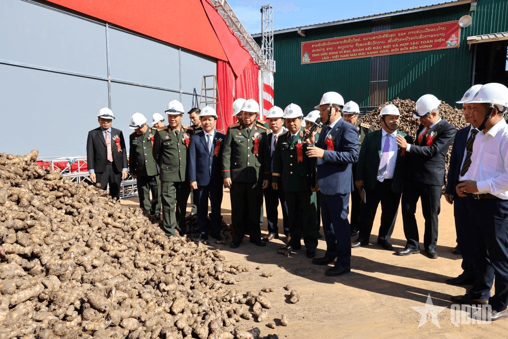 Tạo sinh kế cho nhân dân Lào