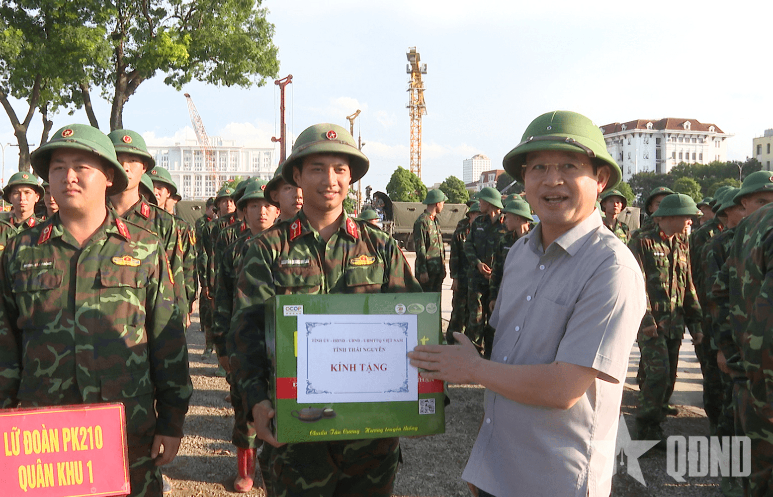 Thái Nguyên chia tay bộ đội về đơn vị