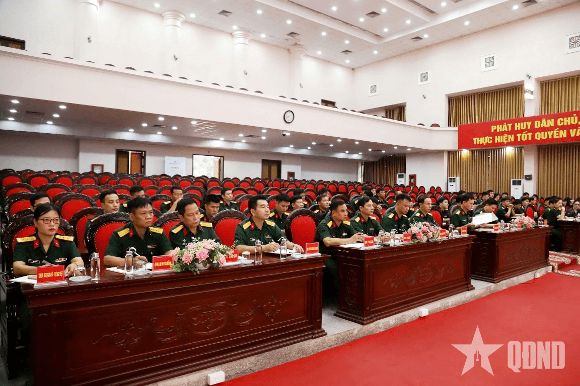 Khai mạc lớp bồi dưỡng nâng cao năng lực ngoại ngữ ​và cấp chứng chỉ cho đội ngũ cán bộ, giảng viên