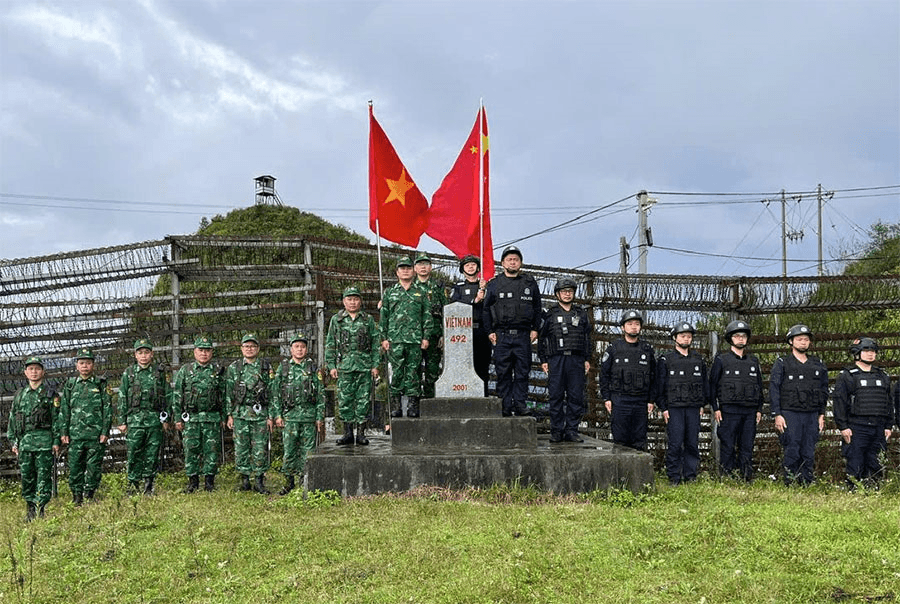 Tăng cường tuần tra liên hợp, thực thi pháp luật trên biên giới Việt - Trung
