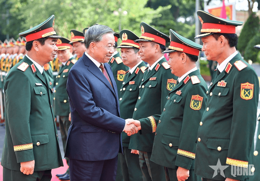 Tổng Bí thư Tô Lâm dự Lễ kỷ niệm 80 năm Ngày truyền thống LLVT Quân khu 1