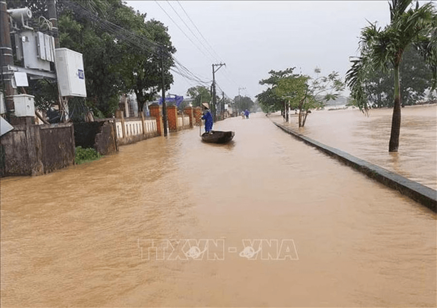 Mưa lớn ở Trung Bộ vài ngày tới rất có khả năng kéo dài