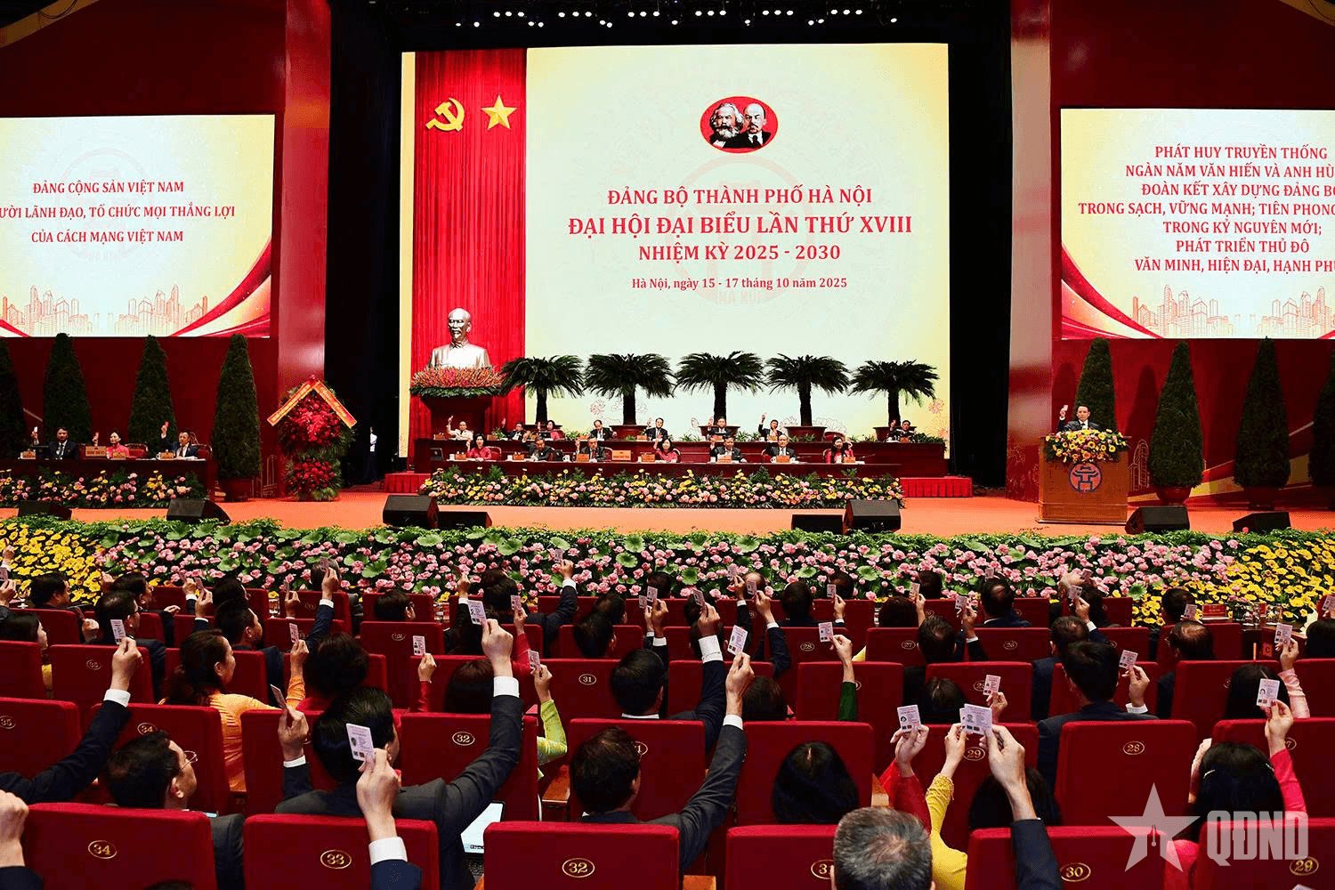 Hà Nội bứt phá nhiệm kỳ mới với 43 chỉ tiêu, 3 đột phá chiến lược, 10 nhóm giải pháp trọng tâm