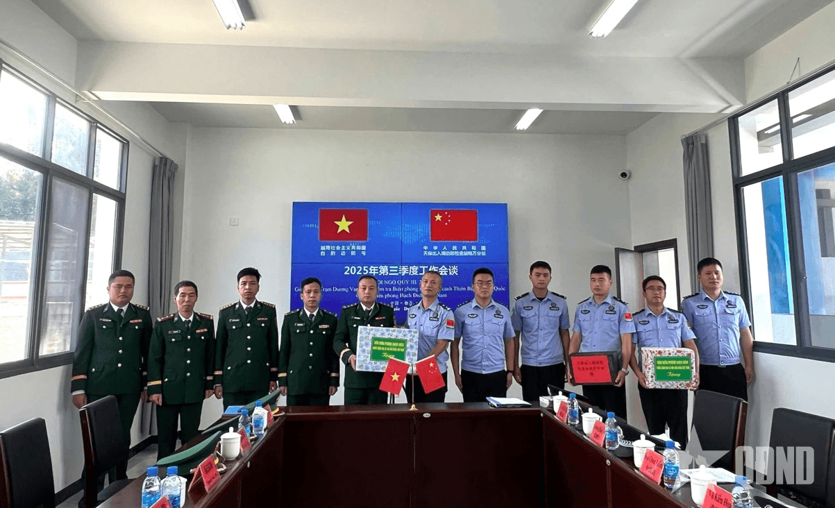 Hội đàm giữa Đồn Biên phòng Bạch Đích (Việt Nam) và Phân trạm Dương Vạn (Trung Quốc)