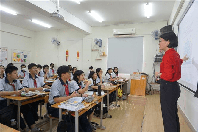 Xây dựng hệ thống giáo dục hiện đại, chất lượng cao