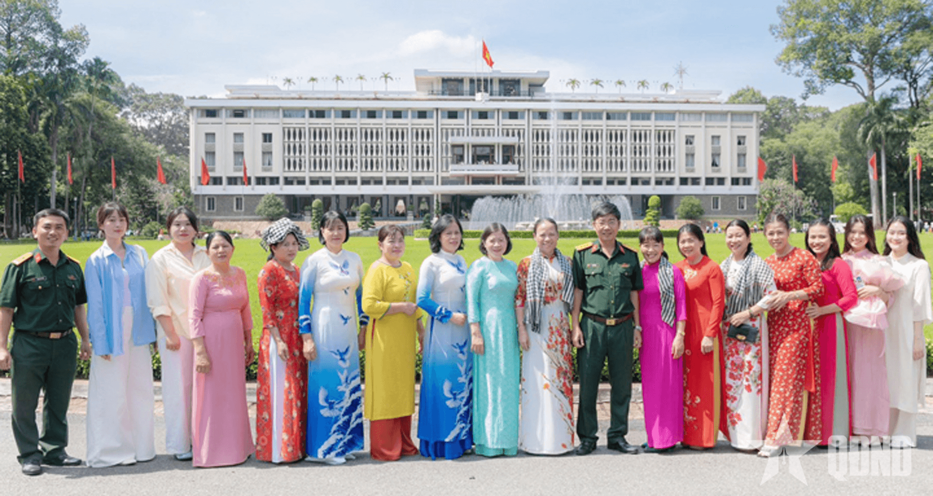 Trường Cao đẳng Hậu cần 2: Chương trình tham quan, giáo dục truyền thống