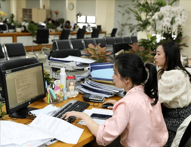 Thu ngân sách nhà nước vượt dự toán, đạt hơn 2 triệu tỷ đồng