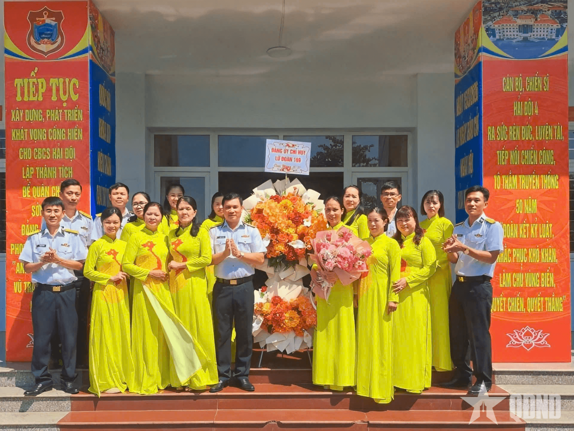 Phụ nữ Lữ đoàn 169 Hải quân bản lĩnh, trí tuệ
